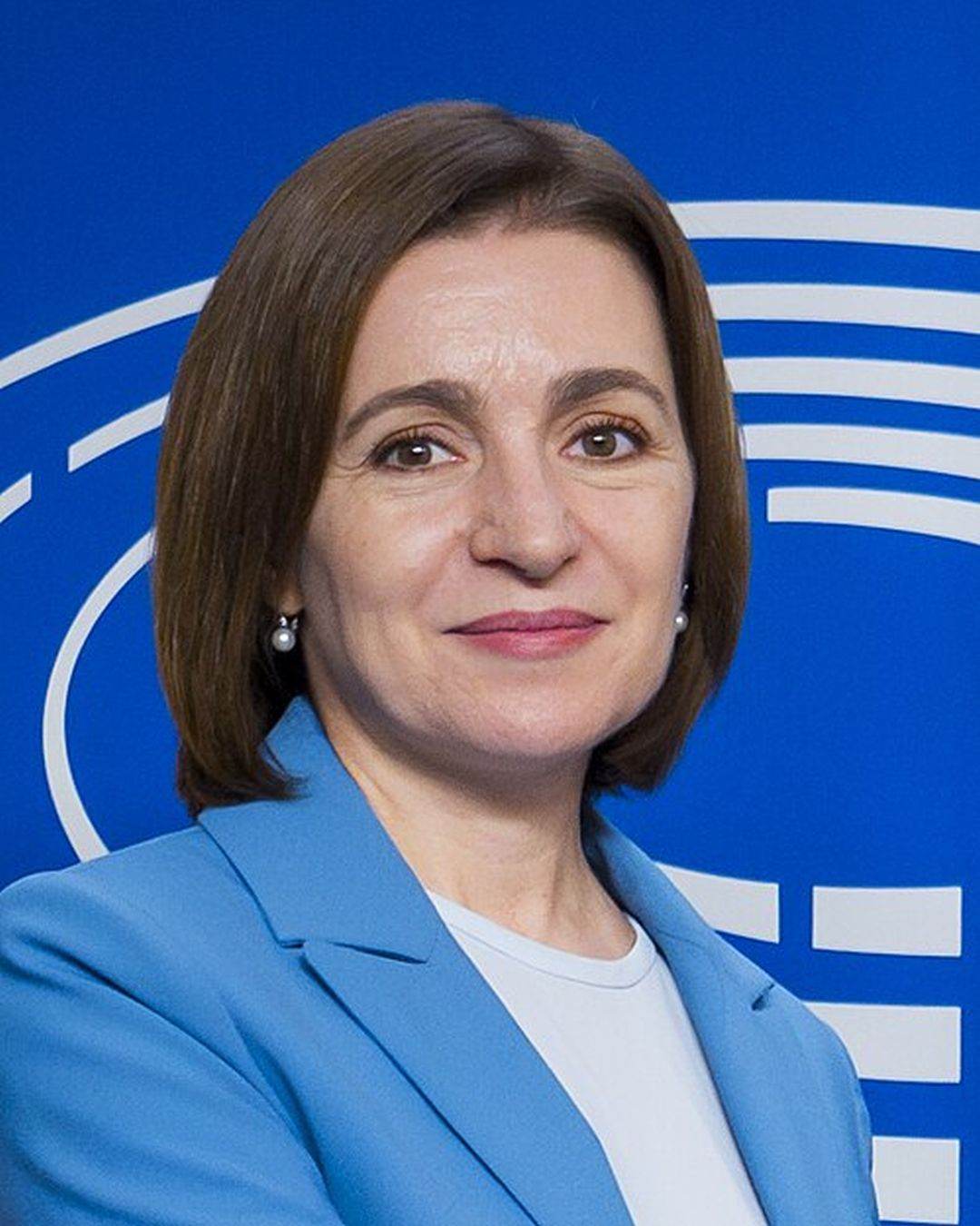 Maia Sandu vine la Bucureşti pentru a participa la sfinţirea picturii Catedralei Naţionale